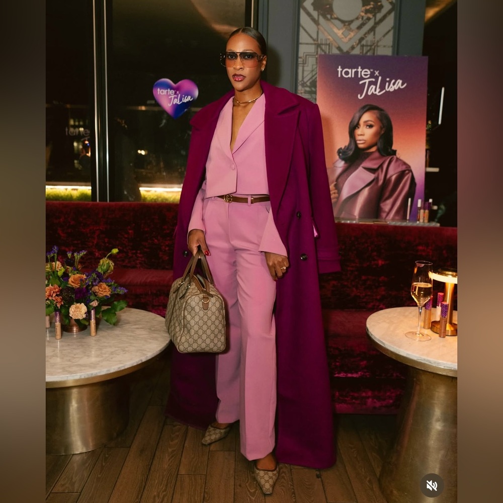 Pink Suit - Picture 6 of 6